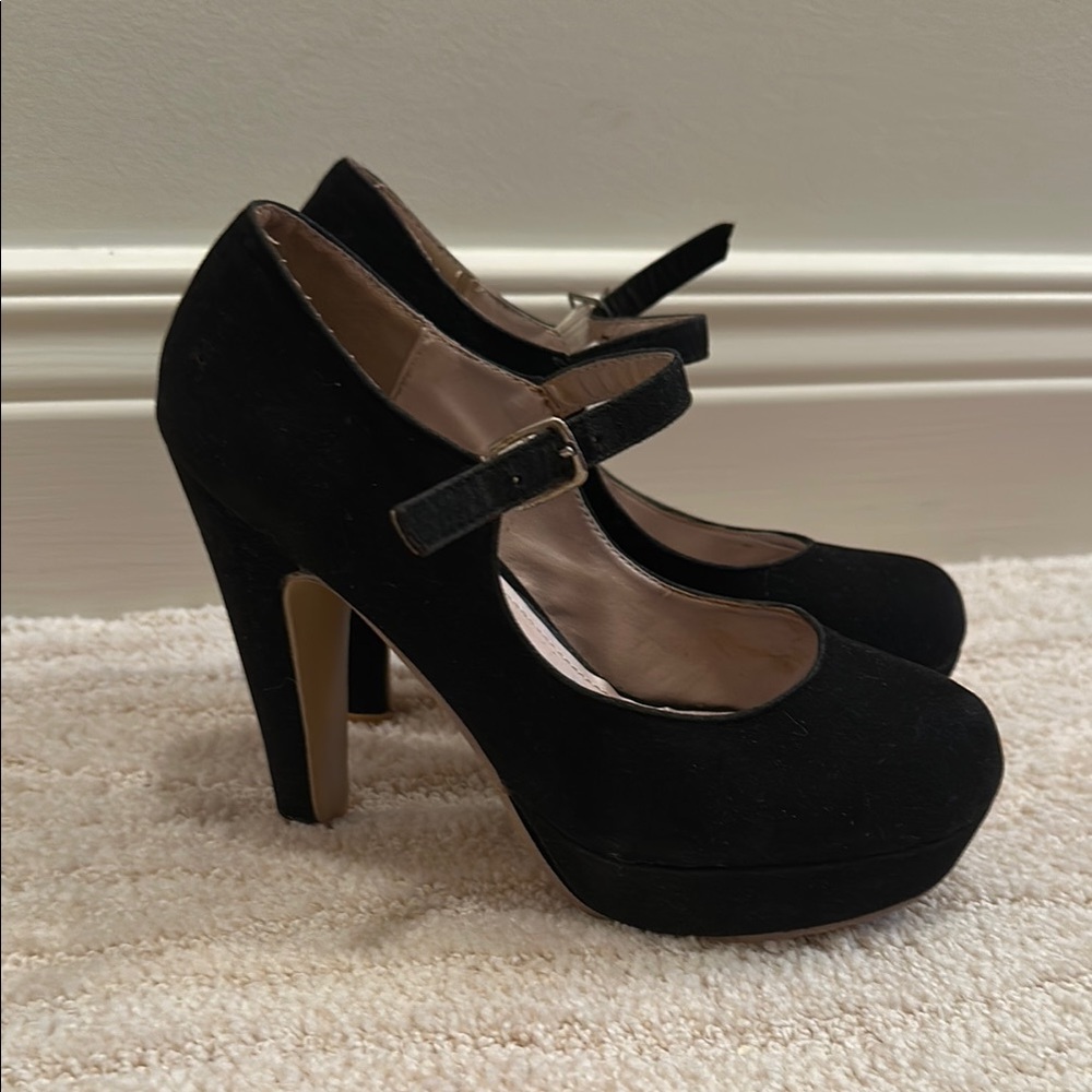 Elegant Black Mary Jane Heels
